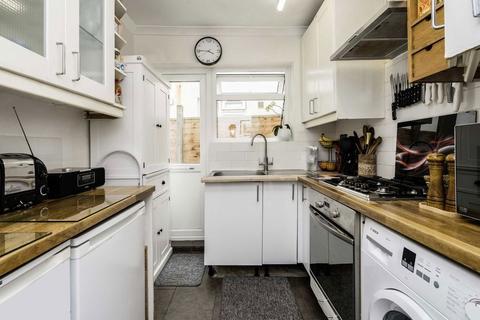 2 bedroom flat for sale, Oldfield Road, London NW10