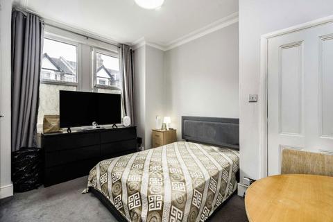 2 bedroom flat for sale, Oldfield Road, London NW10