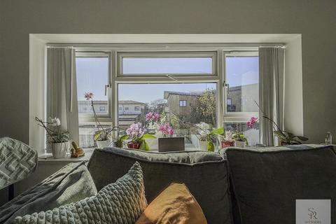 2 bedroom flat for sale, Everest Way, Hemel Hempstead HP2