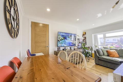 2 bedroom flat for sale, Everest Way, Hemel Hempstead HP2