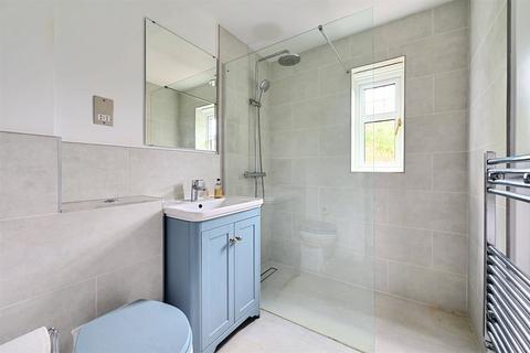 2 Chawton Close, Fleet, GU51 1BD