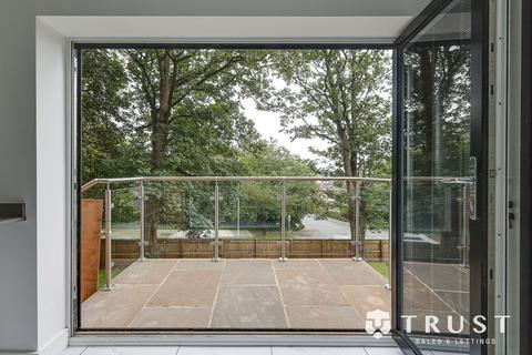 5 bedroom detached house for sale, Raikes Lane, Birstall, WF17