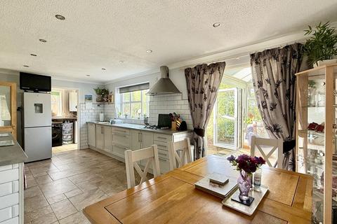4 bedroom detached house for sale, High Street, Dilton Marsh