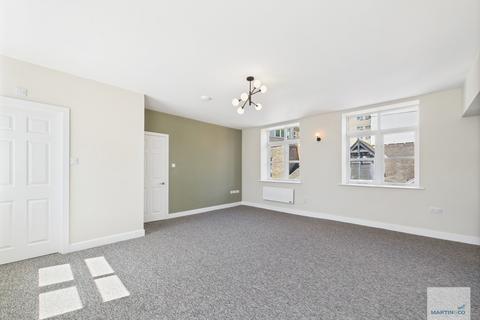 1 bedroom apartment for sale, Second Floor Flat, 17 St James Street