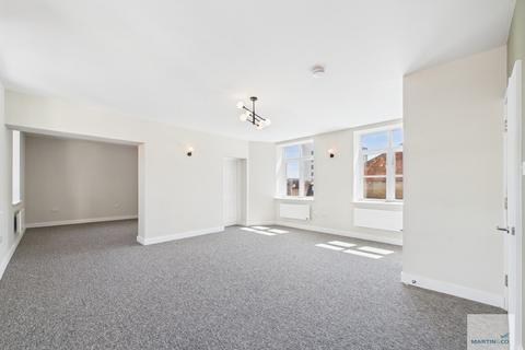 1 bedroom apartment for sale, Second Floor Flat, 17 St James Street