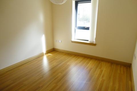 2 bedroom flat to rent, Oban Drive, North Kelvinside G20