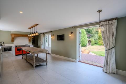 3 bedroom cottage for sale, West Somerton