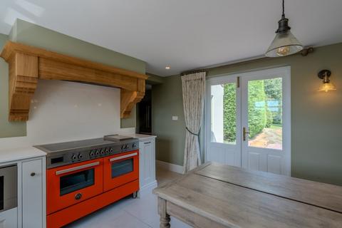 3 bedroom cottage for sale, West Somerton
