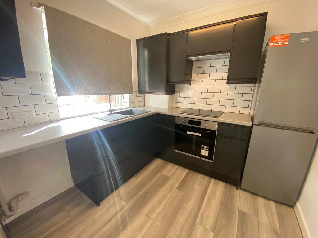 Apartment in Bournemouth, Springbourne - View 3