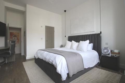3 bedroom ground floor flat to rent, Holland Road, Kensal Rise, London