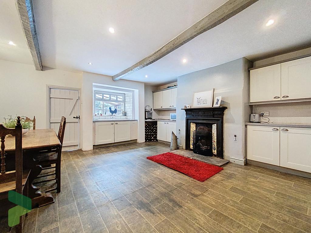 Fitted Dining Kitchen