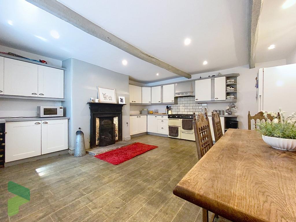 Fitted Dining Kitchen