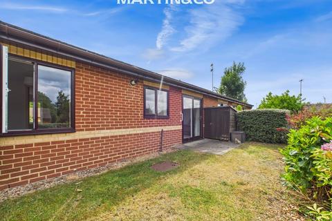 2 bedroom terraced bungalow for sale, Kennet Court, Wokingham