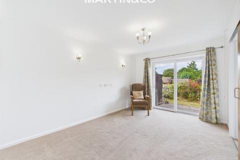 2 bedroom terraced bungalow for sale, Kennet Court, Wokingham