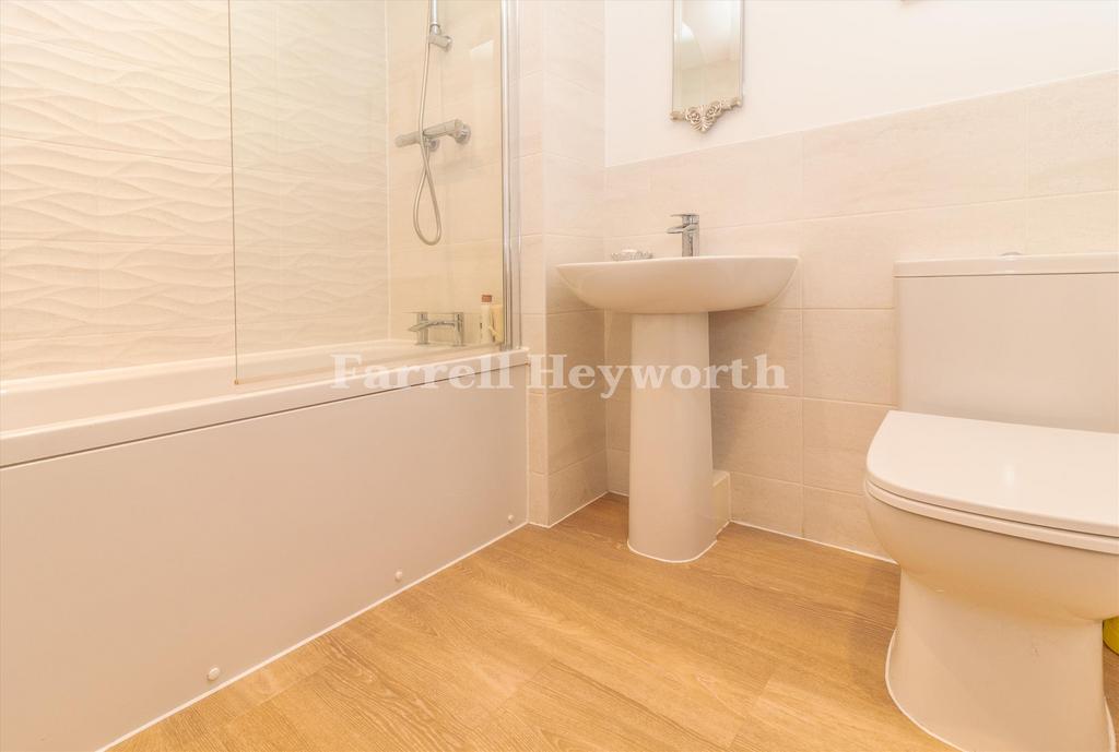 Bathroom image 2