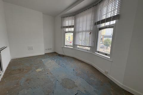 1 bedroom apartment to rent, Fore Street, London N9