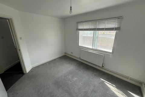1 bedroom apartment to rent, Fore Street, London N9