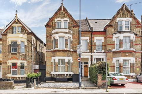 2 bedroom flat for sale, Catford Hill, London, SE6