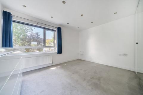 14a Stanstead Close, Bromley, BR2 9DS