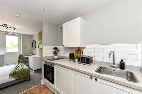Studio to rent, Uttoxeter New Road, Derby DE22
