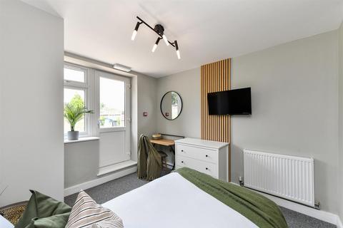 Studio to rent, Uttoxeter New Road, Derby DE22
