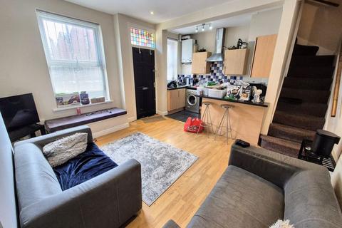 11 Thornville Mount, Leeds, LS6 1JX