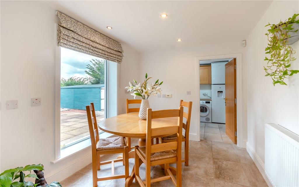 Breakfast Room