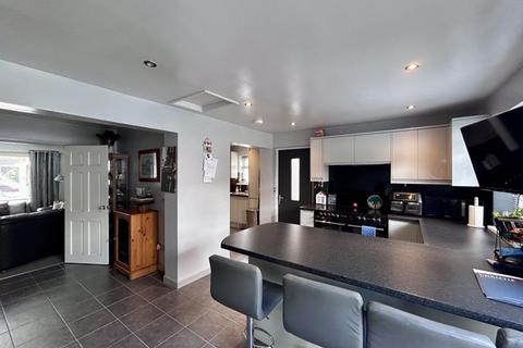 3 bedroom semi-detached house for sale, Wern Gifford, Pandy