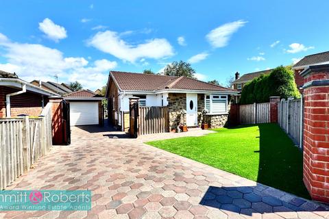 2 bedroom detached bungalow for sale, Hartside Gardens, Easington Lane, Houghton le Spring, Tyne and Wear, DH5 0NQ