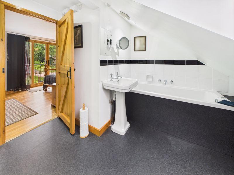 En suite bathroom