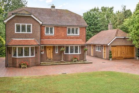 4 bedroom detached house for sale, Sellindge - Offers in Excess of £900,000