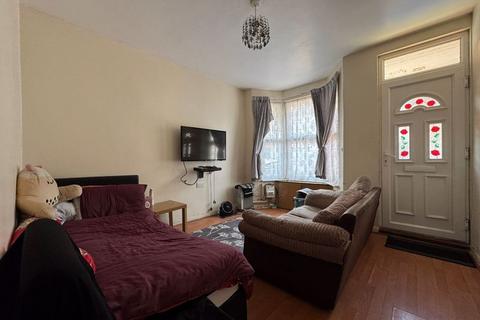 undefined, Beech Road, Luton
