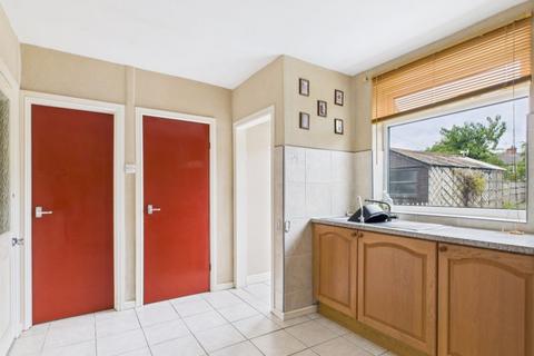 3 bedroom semi-detached house for sale, Crompton Road, Bilsthorpe NG22