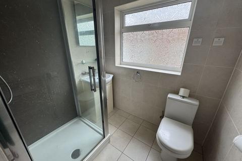 2 bedroom semi-detached bungalow for sale, Fern Bank Avenue, Newark NG22
