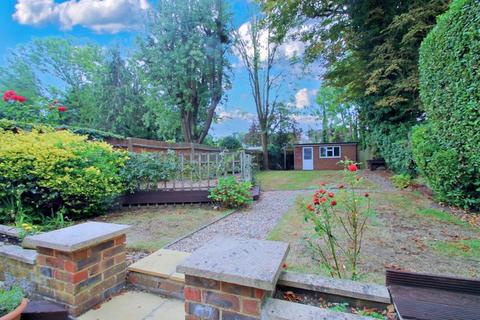 4 bedroom semi-detached house for sale, Hindes Road, Harrow