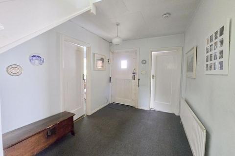 3 bedroom bungalow for sale, Colburn Avenue, Hatch End