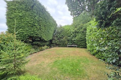 3 bedroom bungalow for sale, Colburn Avenue, Hatch End