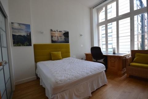 2 bedroom flat to rent, Simpson Loan, Central, Edinburgh, EH3