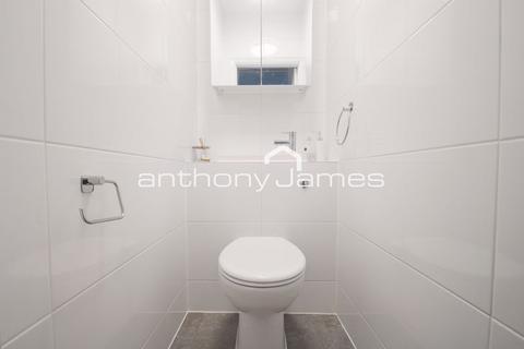 2 bedroom apartment for sale, Mottingham Lane, London SE9