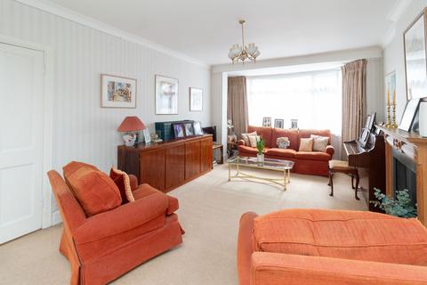 4 bedroom detached house for sale, Glendale Avenue, Edgware, HA8