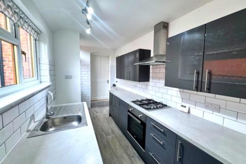 3 bedroom terraced house for sale, Franchise Street, Kidderminster, DY11