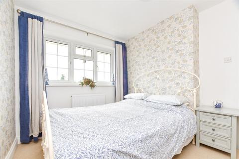 3 bedroom terraced house for sale, Hunters Way, Uckfield TN22