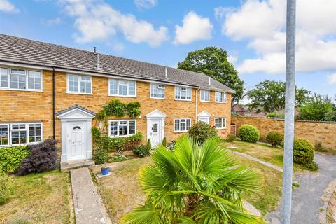 3 bedroom terraced house for sale, Hunters Way, Uckfield TN22