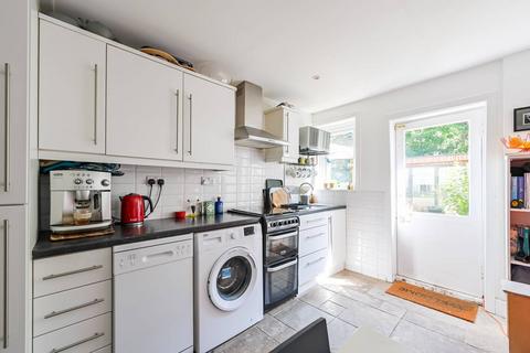 1 bedroom flat for sale, Colney Hatch Lane, Muswell Hill, London, N10