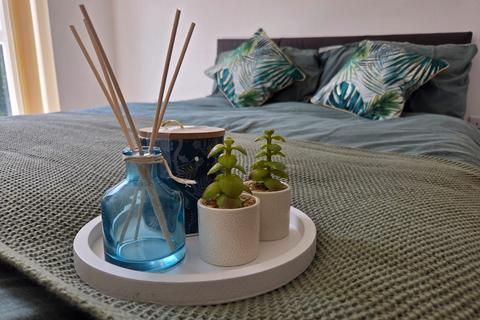 undefined, HMO Room 2,058 Shaftsbury Avenue