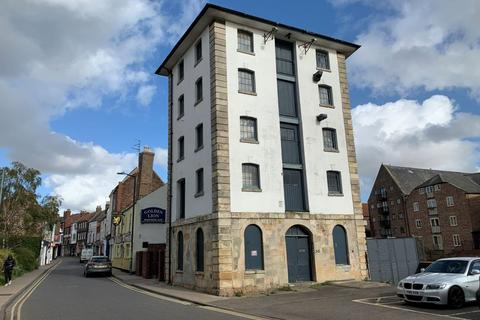 Studio to rent, The Warehouse,50 High Street, PE21 8SP