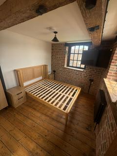 Studio to rent, The Warehouse,50 High Street, PE21 8SP
