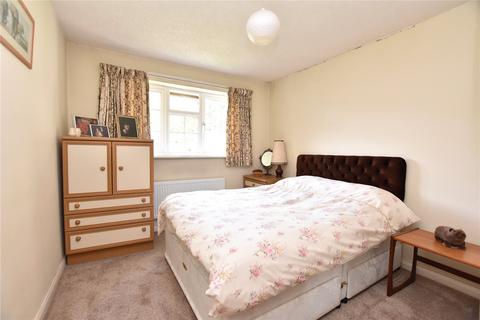 2 bedroom bungalow for sale, Westwinn View, Leeds, West Yorkshire