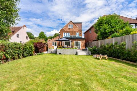 4 bedroom detached house for sale, Gloucester Drive, Staines-upon-thames, TW18