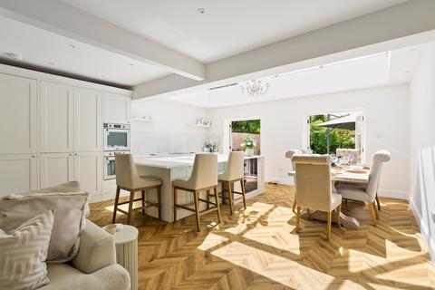 undefined, Gloucester Drive, Staines-upon-thames, TW18